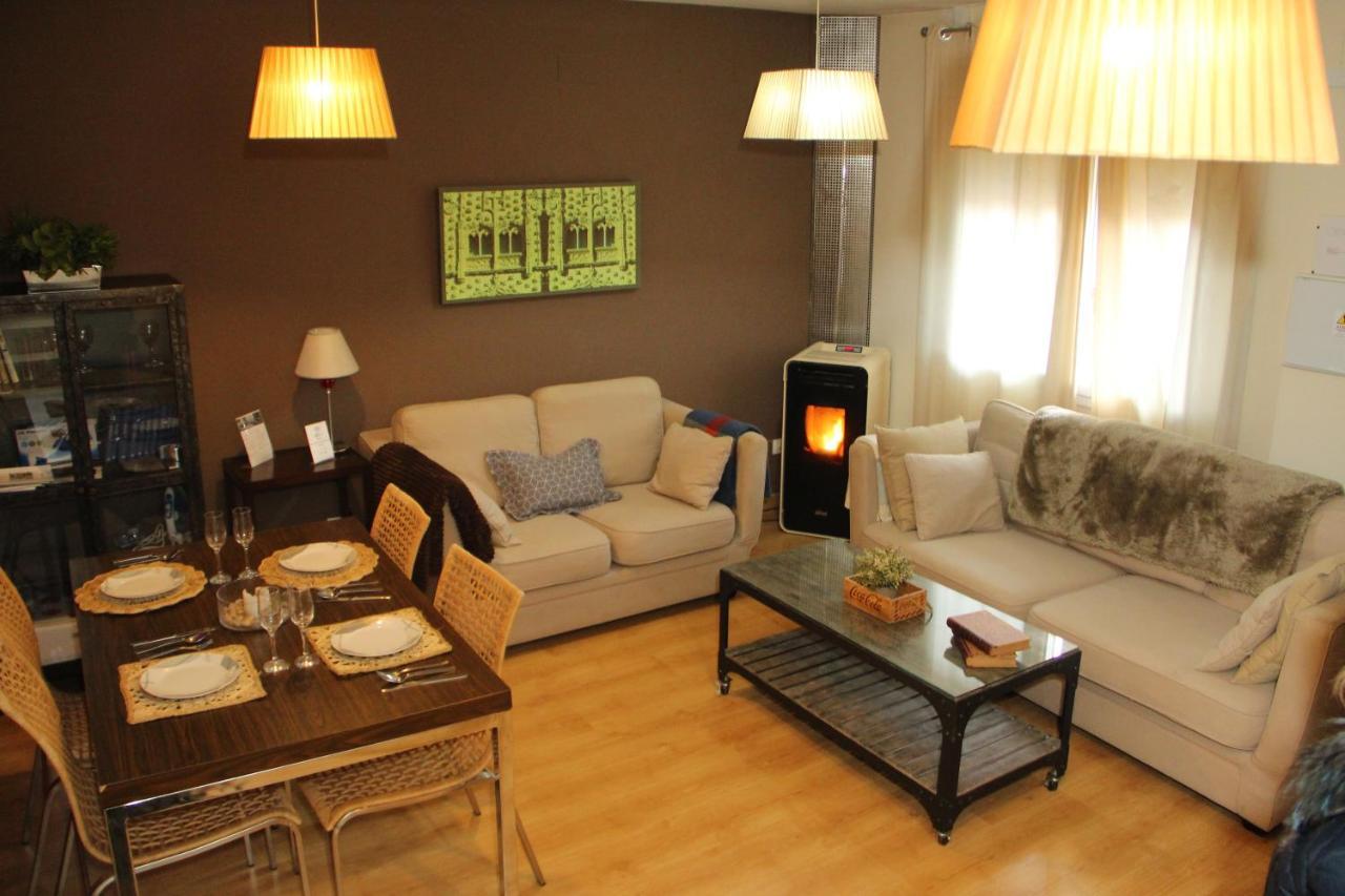 Apartamentos Alcazar De באיסה מראה חיצוני תמונה
