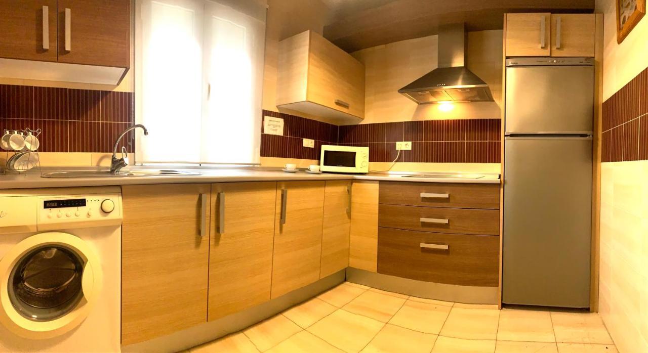 Apartamentos Alcazar De באיסה מראה חיצוני תמונה