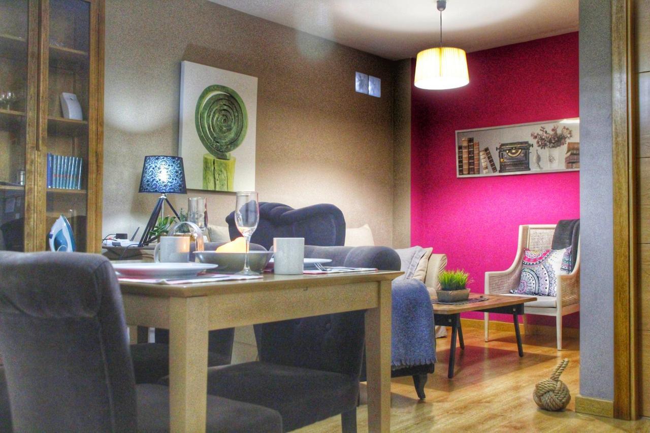 Apartamentos Alcazar De באיסה מראה חיצוני תמונה